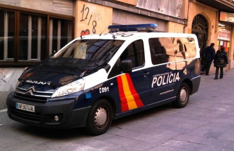 Furgón de la Policía Nacional en el centro de la ciudad de Salamanca
