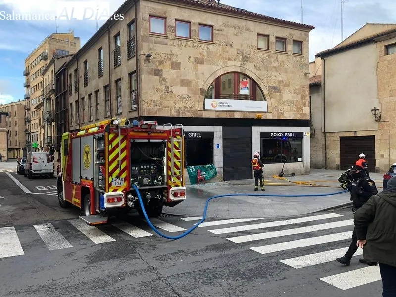 Incendio en el número 18 de la calle Correhuela
