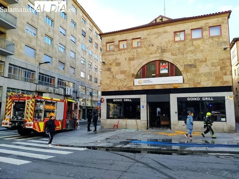 Incendio en el número 18 de la calle Correhuela