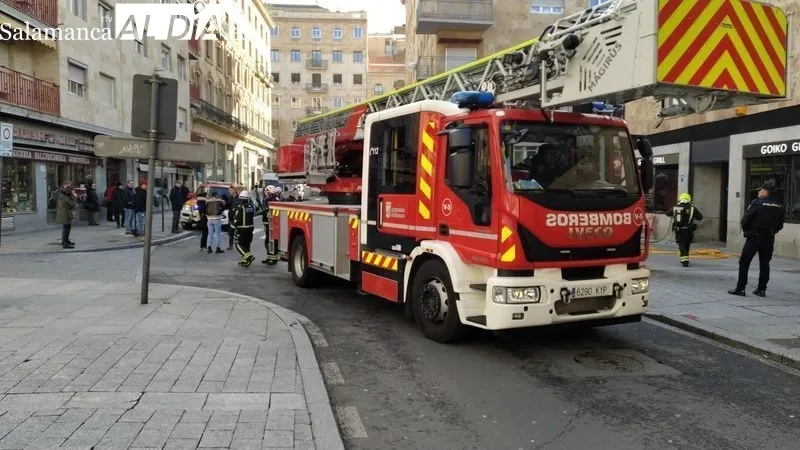 Incendio en el número 18 de la calle Correhuela