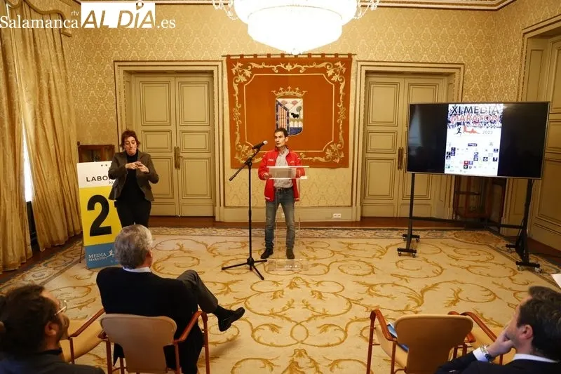 Presentación en el Ayuntamiento de la Media Maratón de Salamanca. Foto de David Sañudo