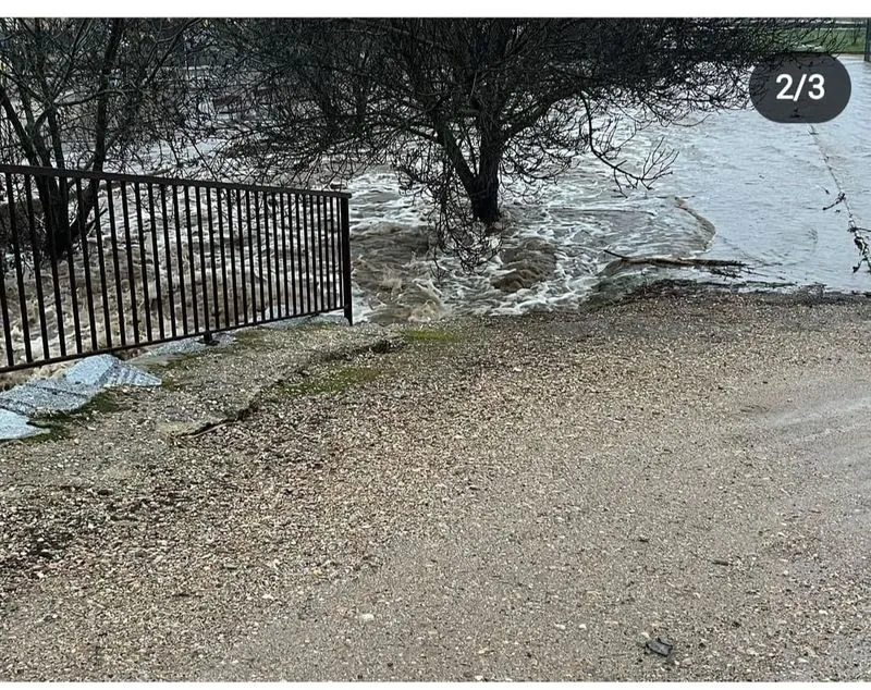 Efectos de las inundaciones en Miranda de Azán. Foto @eloy1271