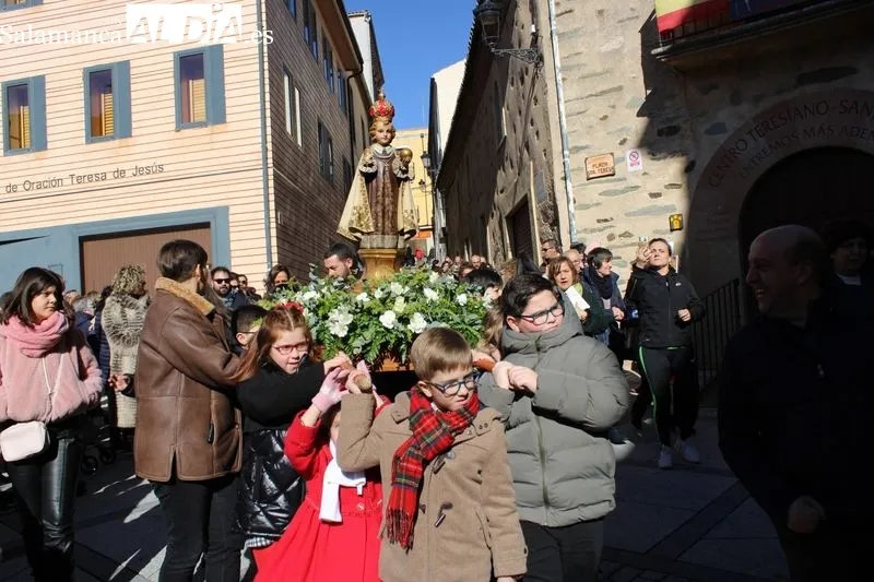 Foto 7 - Los m&aacute;s peque&ntilde;os protagonizan el d&iacute;a del Ni&ntilde;o Jes&uacute;s de Praga