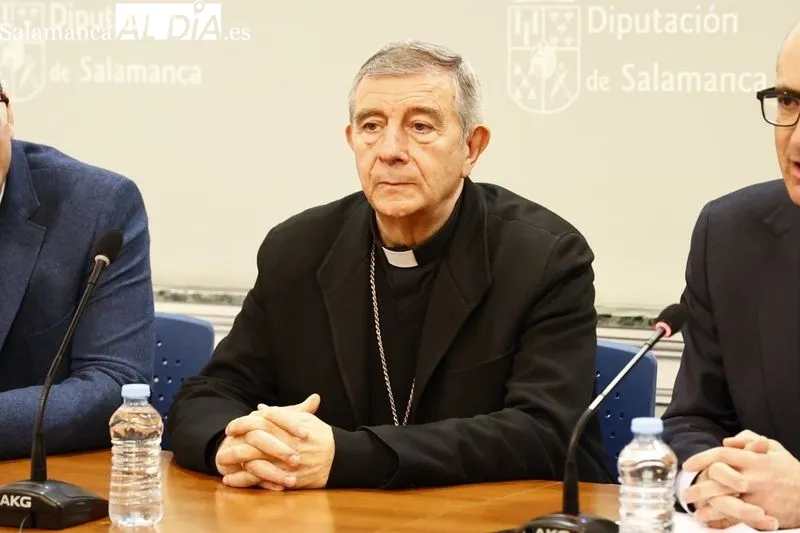 Firma del convenio en la Diputación de Salamanca y las diócesis con presencia en la provincia. Foto de David Sañudo
