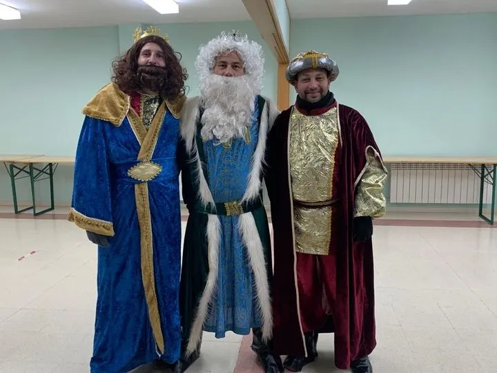 Mágica visita de los Reyes Magos a Doñinos