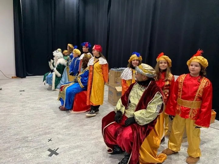 Mágica visita de los Reyes Magos a Doñinos