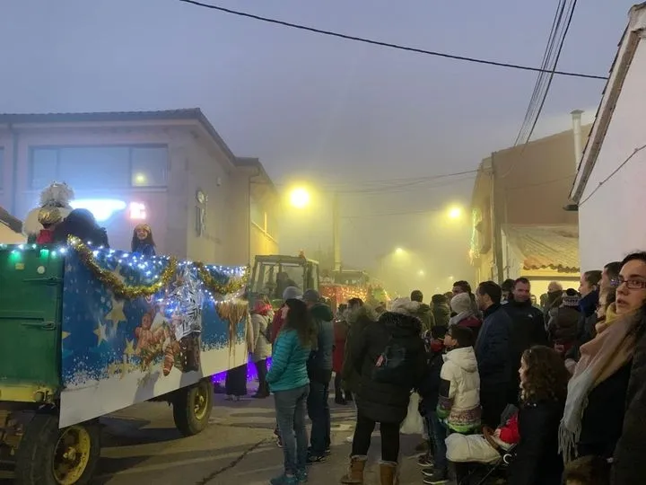 Mágica visita de los Reyes Magos a Doñinos