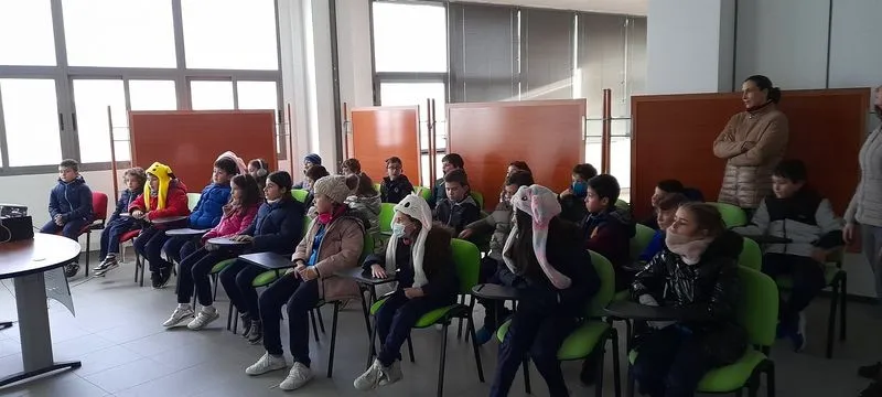 Visita de escolares del colegio San Juan Bosco a las instalaciones de Mercasalamanca