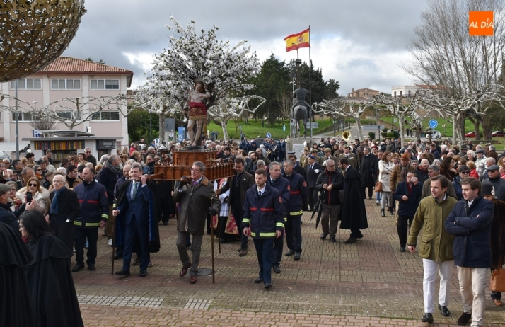 Multitudinaria celebración de San Sebastián por las calles de Ciudad Rodrigo