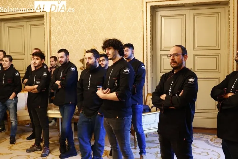 Presentación en el Ayuntamiento de la expedición de Salamanca que acudirá a Madrid Fusión