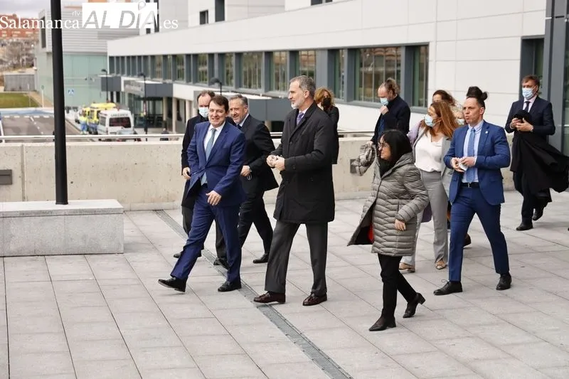 Visita del rey Felipe VI al Hospital de Salamanca. Foto de David Sañudo