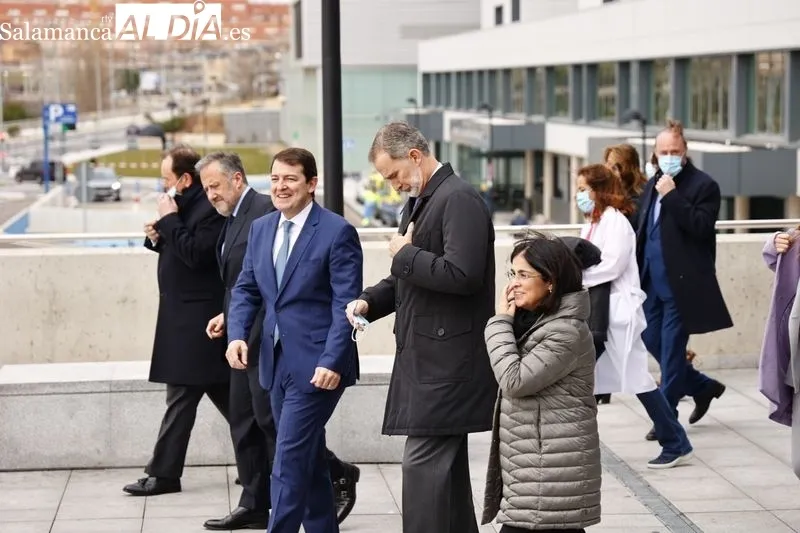 Visita del rey Felipe VI al Hospital de Salamanca. Foto de David Sañudo
