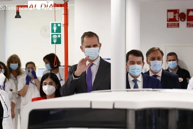Visita del rey Felipe VI al Hospital de Salamanca. Foto de David Sañudo