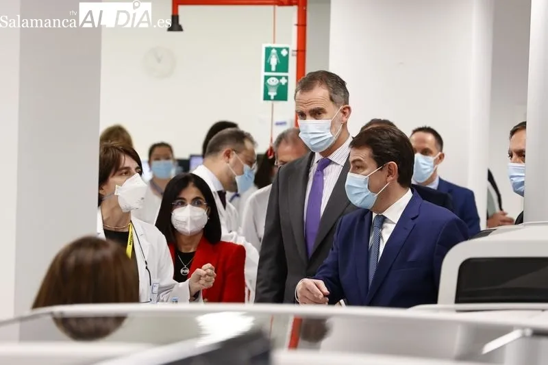 Visita del rey Felipe VI al Hospital de Salamanca. Foto de David Sañudo