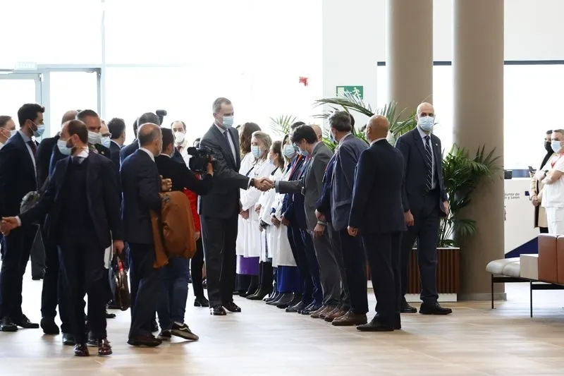 Visita del rey de España, Felipe VI, al  Hospital Universitario de Salamanca. Foto de David Sañudo