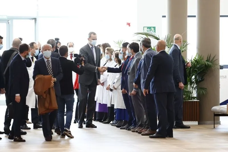 Visita del rey de España, Felipe VI, al  Hospital Universitario de Salamanca. Foto de David Sañudo