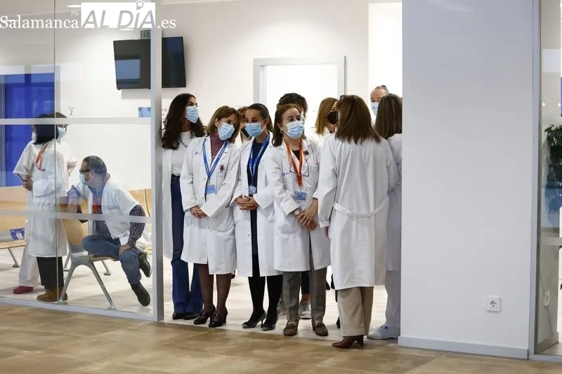 Visita del rey de España, Felipe VI, al  Hospital Universitario de Salamanca. Foto de David Sañudo