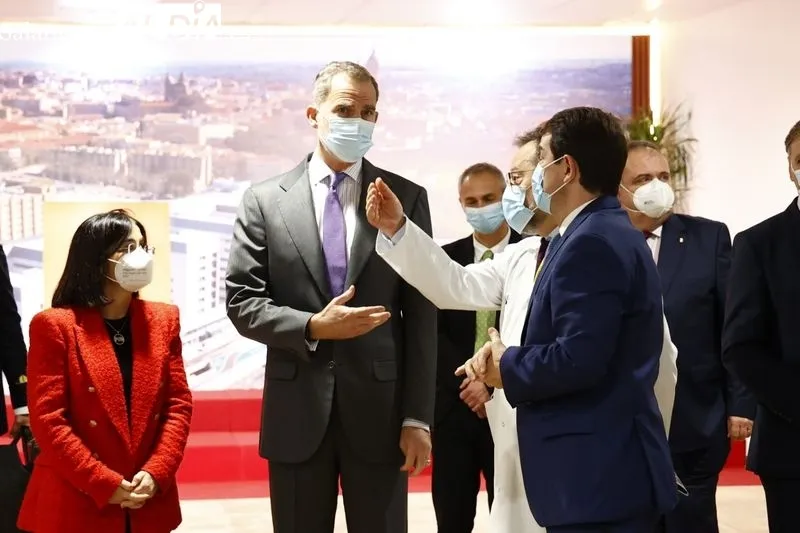 Visita del rey de España, Felipe VI, al  Hospital Universitario de Salamanca. Foto de David Sañudo
