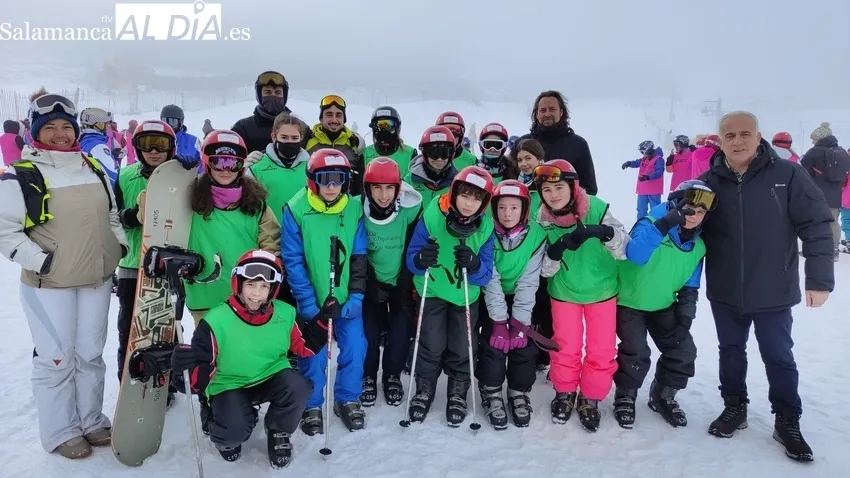 El grupo de niños y profesores de Vitigudino pernoctó en el albergue de Llano Alto 