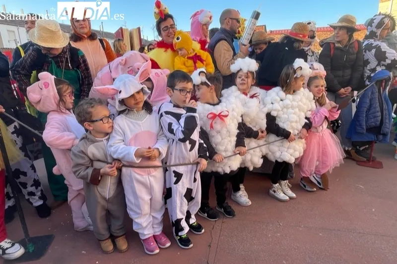El colegio La Encarnación celebraba este viernes su Festival Misionero de Carnaval