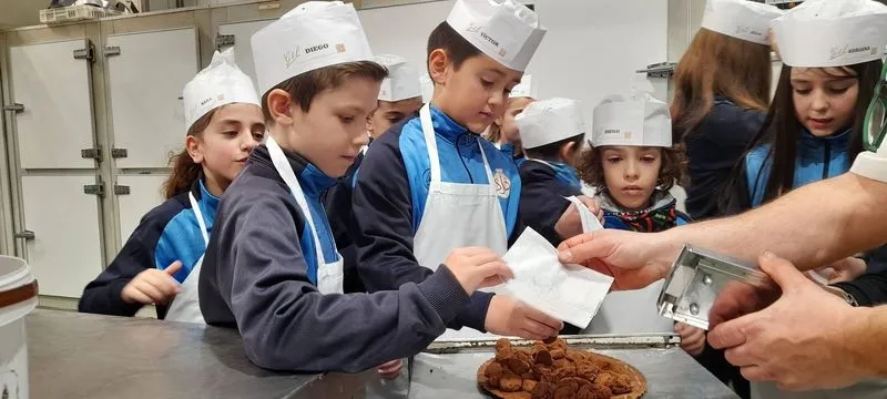 Foto 7 - Los alumnos del San Juan Bosco se convierten en reposteros
