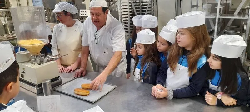 Foto 5 - Los alumnos del San Juan Bosco se convierten en reposteros