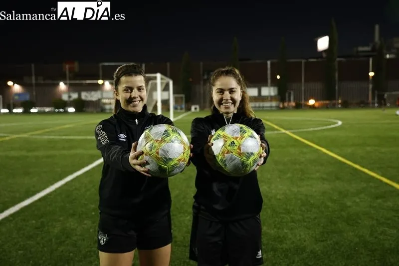 Luna y Adriana posan en el Vicente del Bosque para SALAMANCArtv AL DÍA / Fotos: David Sañudo