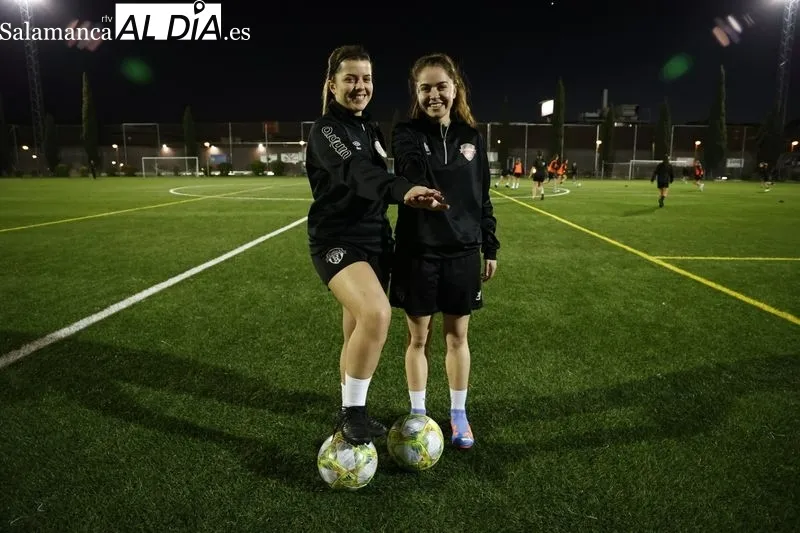 Luna y Adriana posan en el Vicente del Bosque para SALAMANCArtv AL DÍA / Fotos: David Sañudo