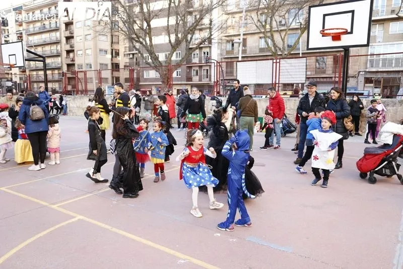 Foto 2 - As&iacute; han vivido los m&aacute;s peque&ntilde;os el Carnaval en el Padre Manj&oacute;n