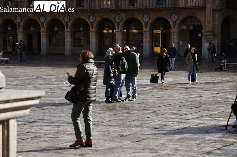 El centro de Salamanca, en la mañana de este domingo. Fotos: David Sañudo