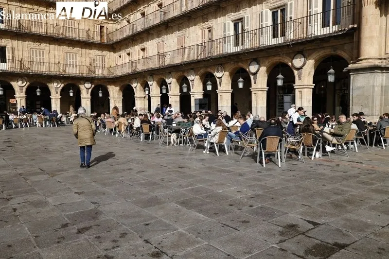 El centro de Salamanca, en la mañana de este domingo. Fotos: David Sañudo