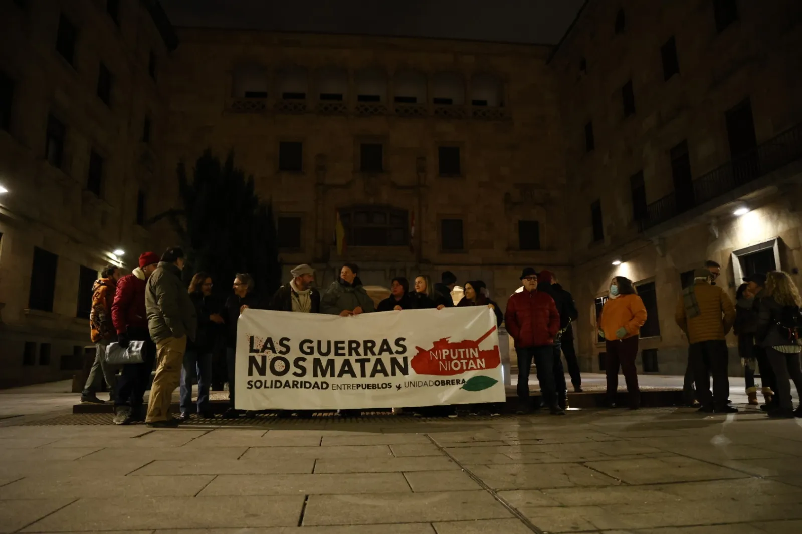Foto 9 - As&iacute; ha sido la concentraci&oacute;n en Salamanca contra "todas las guerras"