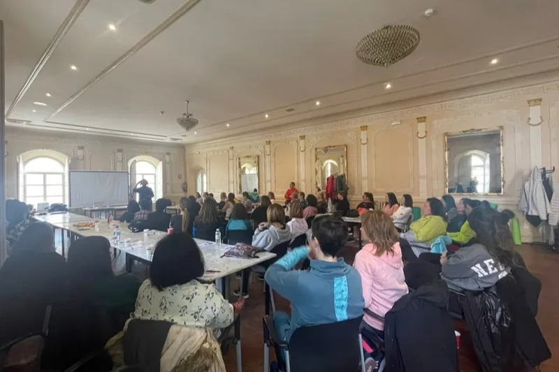Foto 4 - Medio centenar de personas participan en la I Jornada de Ejercicio F&iacute;sico y Salud 