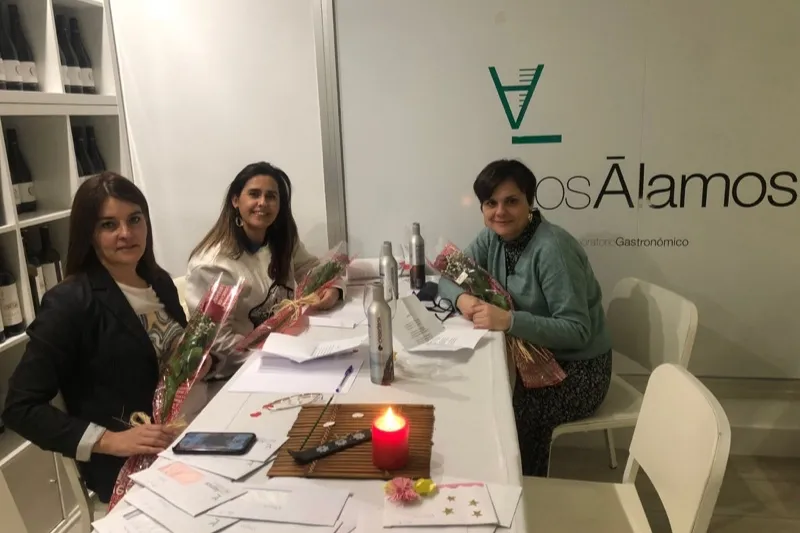 El jurado otorgaba este viernes los premios del VIII Concurso de Poesia San Valentín de los Álamos Gastrolab
