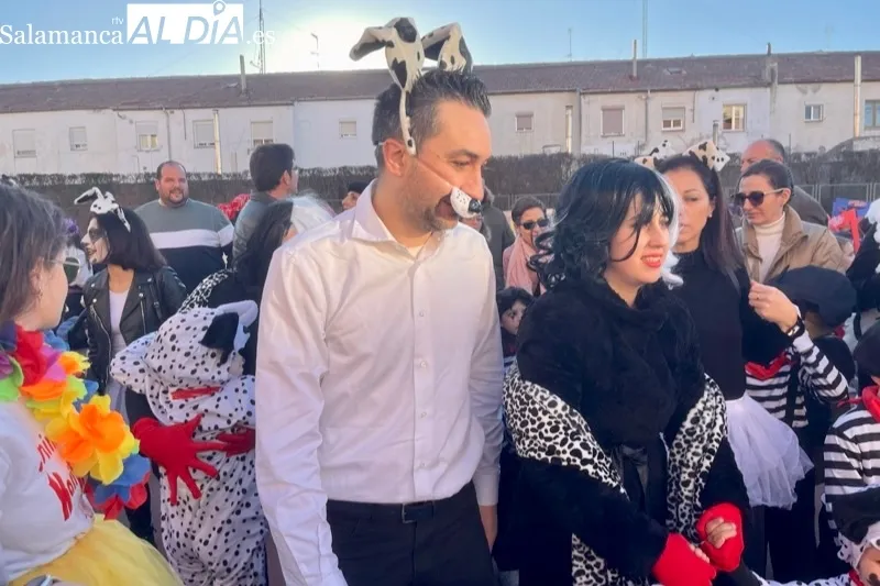 El colegio La Encarnación celebraba este viernes su Festival Misionero de Carnaval