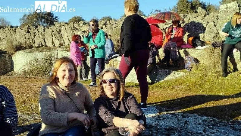 El paraje del Arroyo acogió a vecinos de todas las edades