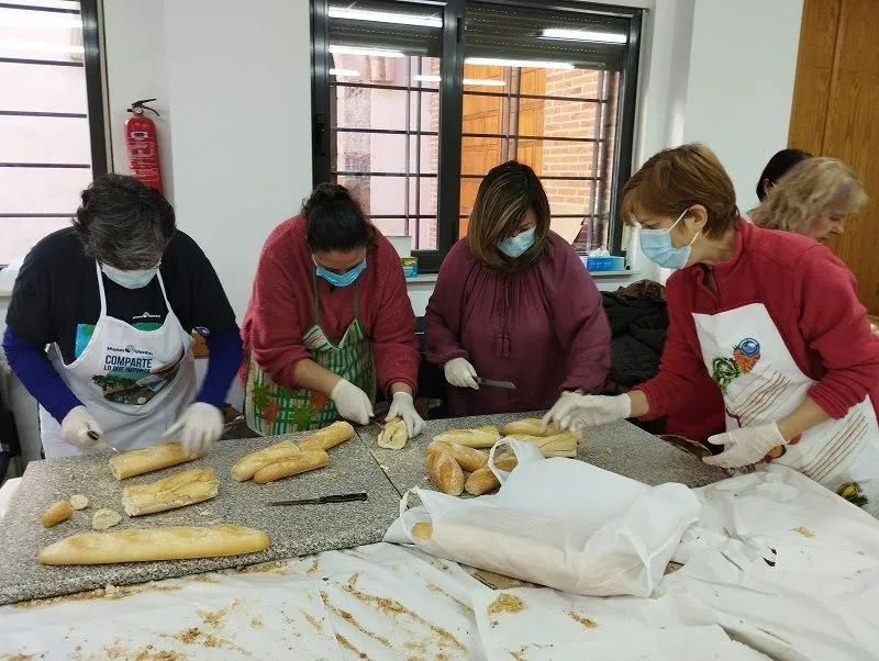 Foto 7 - Santa Marta recupera la Operaci&oacute;n Bocata de Manos Unidas
