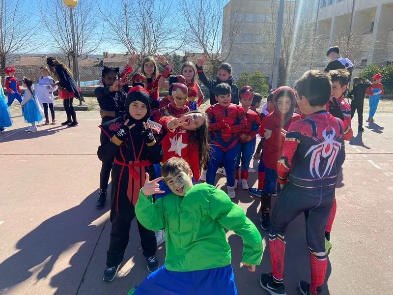 Foto 7 - La gran fiesta de Carnaval del colegio Antonio Machado