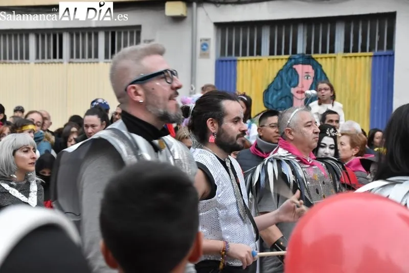 Desfile de Carnaval en el barrio del Oeste. Foto de Vanesa Martins