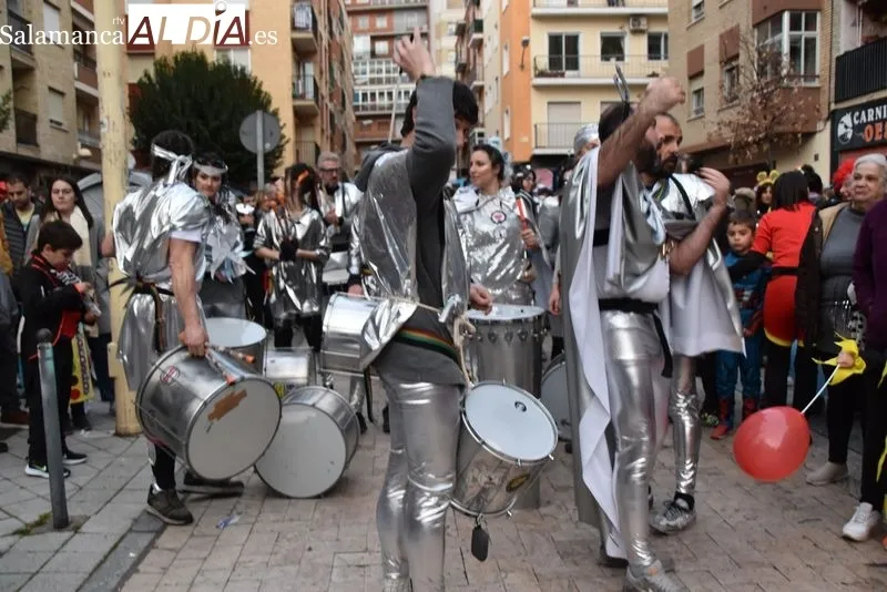 Foto 32 - As&iacute; se ha vivido el lunes de Carnaval en el Barrio del Oeste