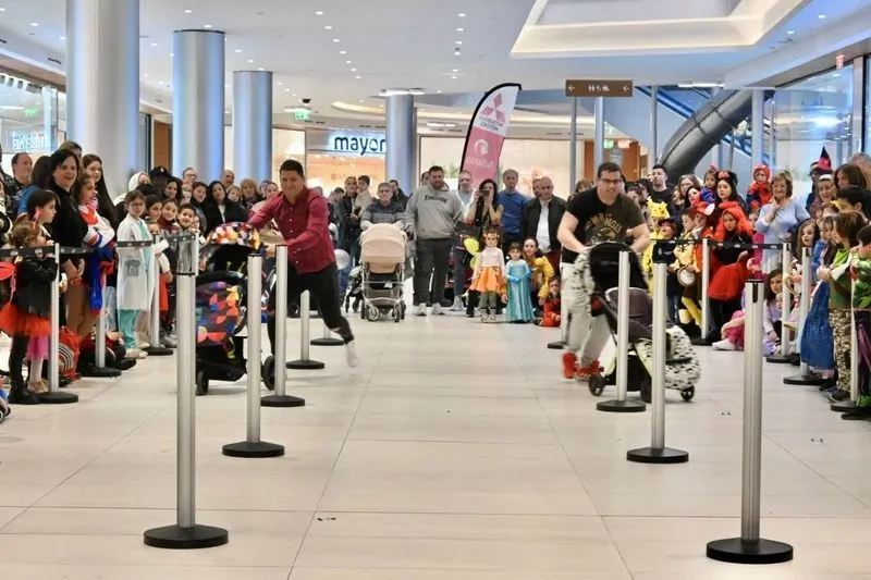 Foto 7 - M&aacute;s de 7.000 personas se disfrazan de diversi&oacute;n en la Fiesta de Jimeno
