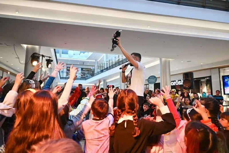 Foto 9 - M&aacute;s de 7.000 personas se disfrazan de diversi&oacute;n en la Fiesta de Jimeno
