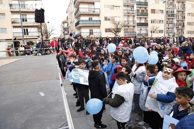Foto 29 - Gran ambiente en la fiesta del Carnaval del Consejo Social El Rollo