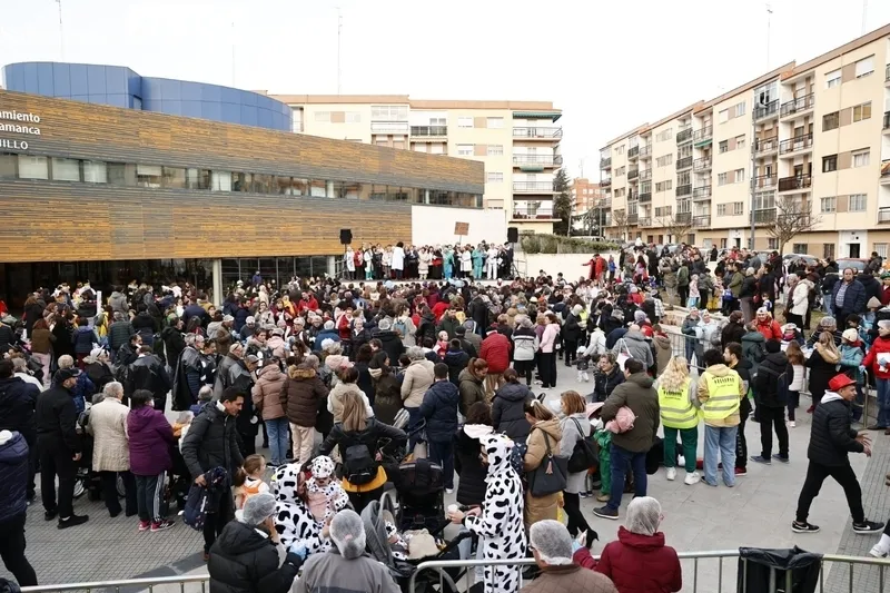 Foto 25 - Gran ambiente en la fiesta del Carnaval del Consejo Social El Rollo