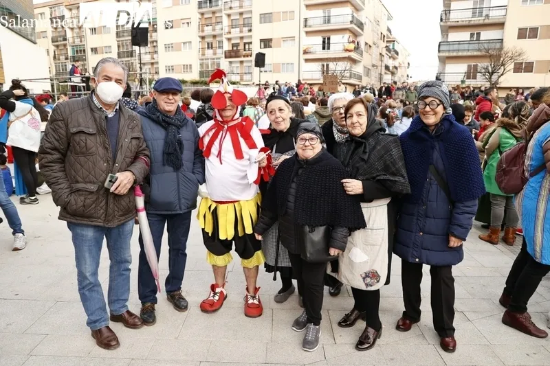 Foto 20 - Gran ambiente en la fiesta del Carnaval del Consejo Social El Rollo