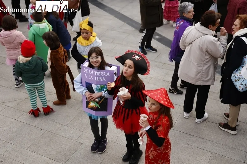 Foto 6 - Gran ambiente en la fiesta del Carnaval del Consejo Social El Rollo