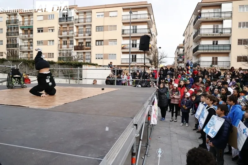 Foto 37 - Gran ambiente en la fiesta del Carnaval del Consejo Social El Rollo