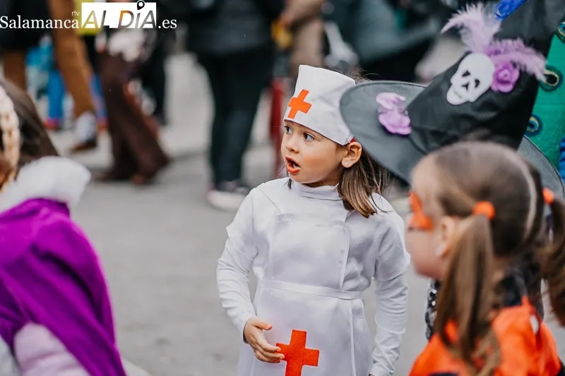 Desfile y concurso de disfraces en Alba de Tormes. Fotografías: Rubén Vicente
