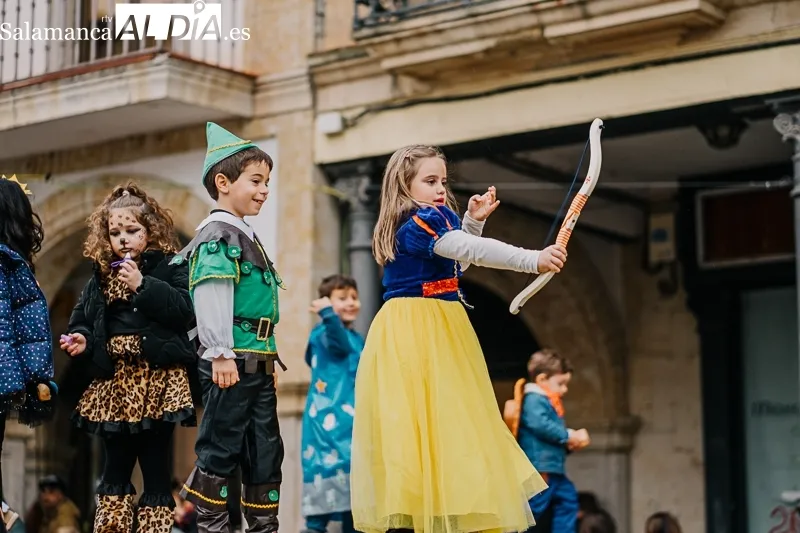 Desfile y concurso de disfraces en Alba de Tormes. Fotografías: Rubén Vicente