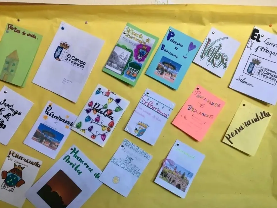 Los alumnos de 5º del Ceip Miguel de Unamuno realizan folletos turísticos